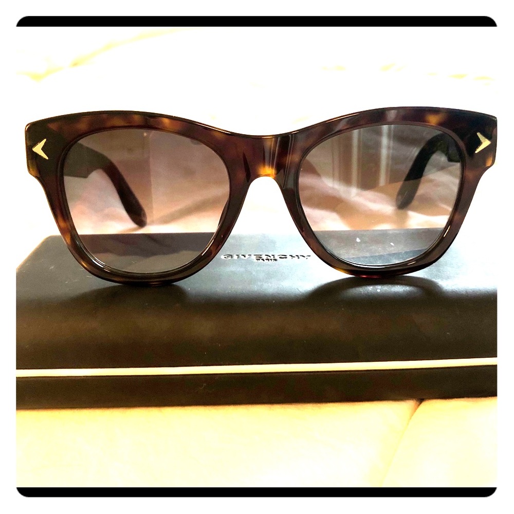 Givenchy Sunglasses Dark Havana - Picture 1 of 5